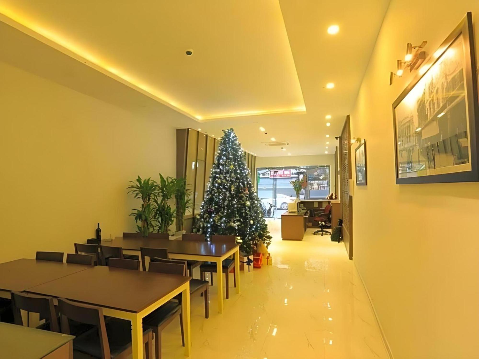 Collection O Le Grand Hanoi Hotel - The Tryst Exterior photo
