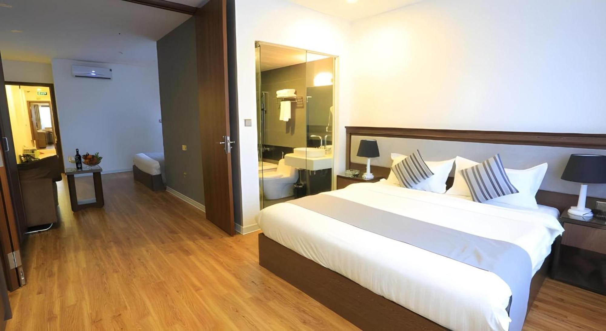 Collection O Le Grand Hanoi Hotel - The Tryst Exterior photo