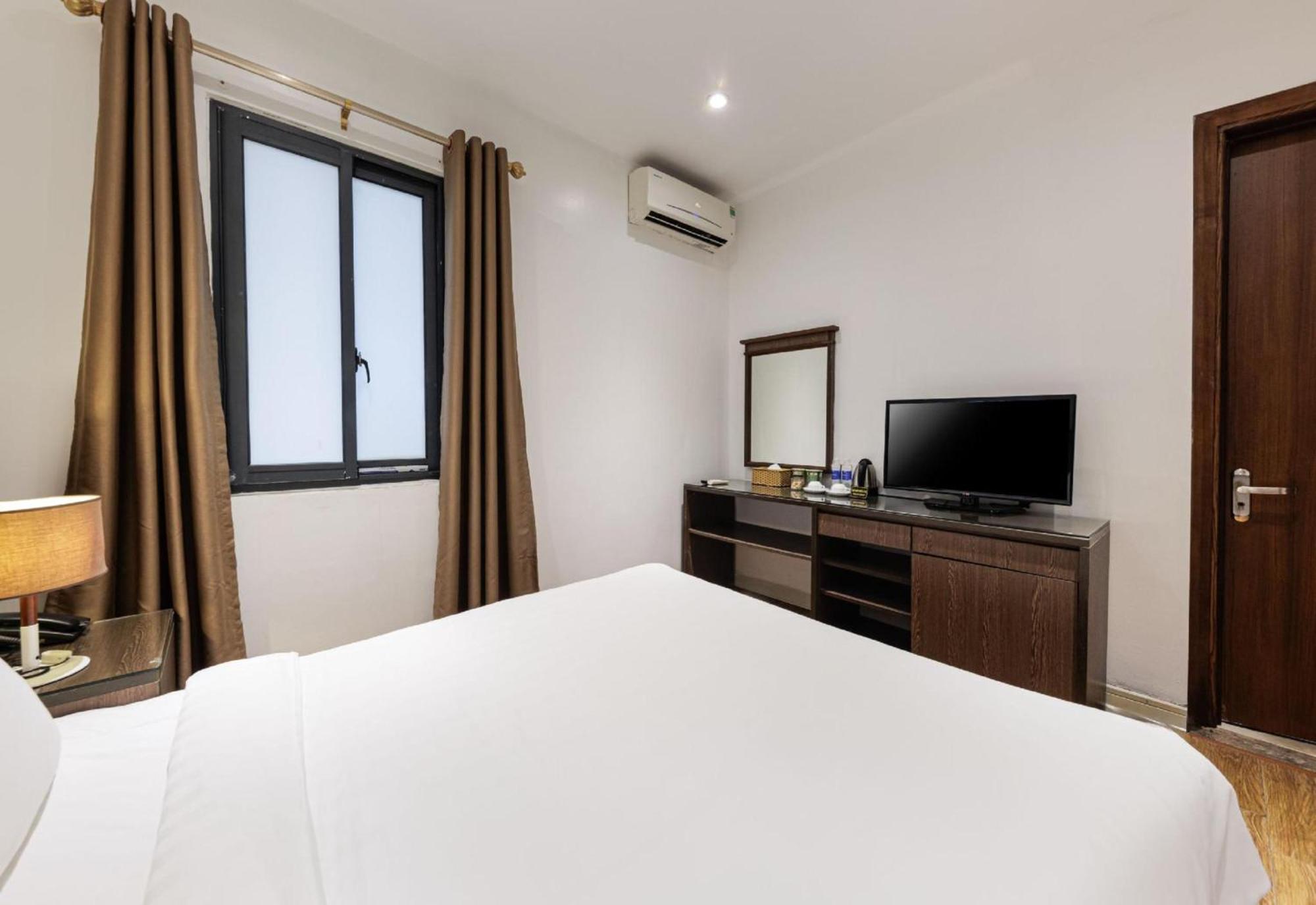 Collection O Le Grand Hanoi Hotel - The Tryst Exterior photo