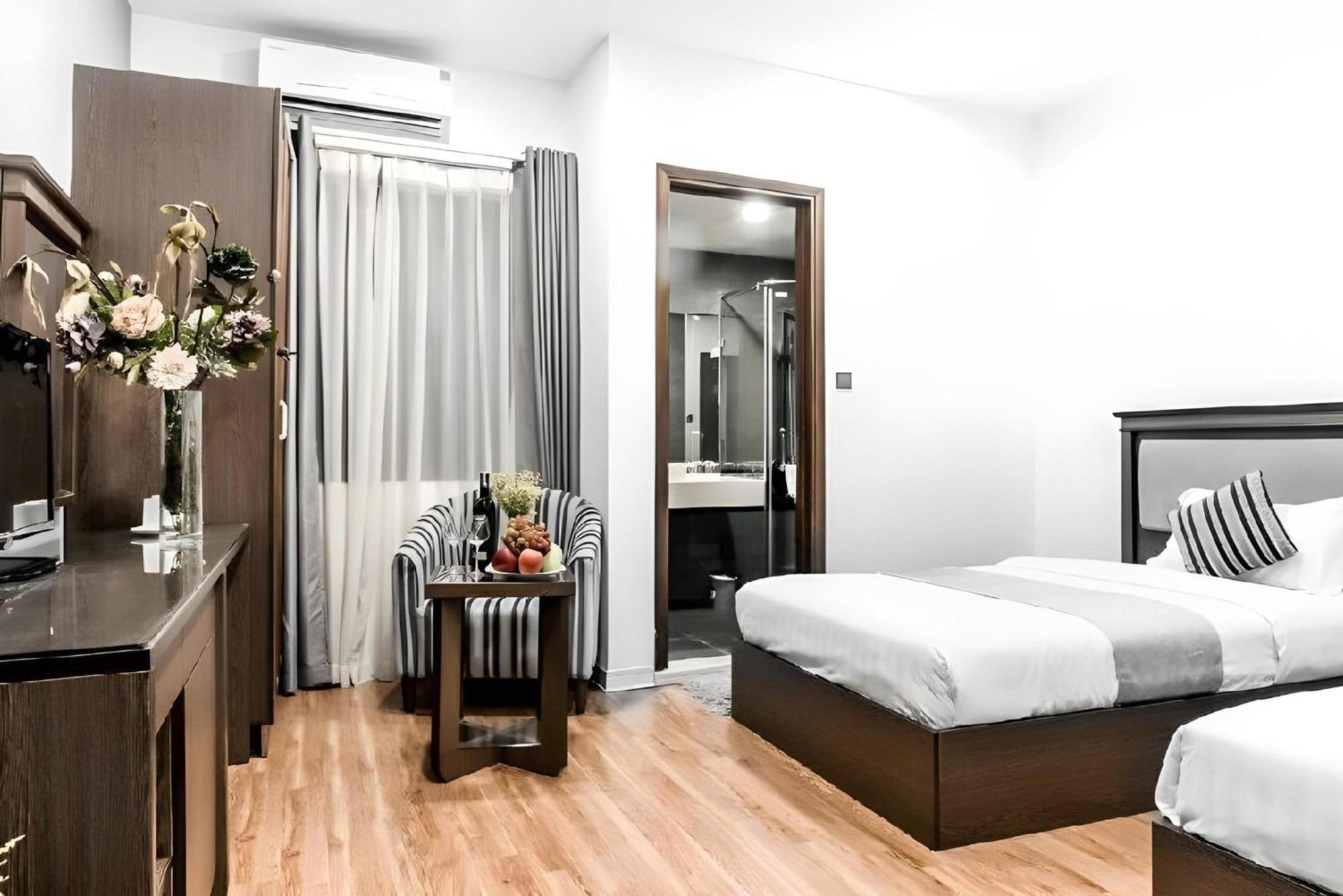 Collection O Le Grand Hanoi Hotel - The Tryst Exterior photo