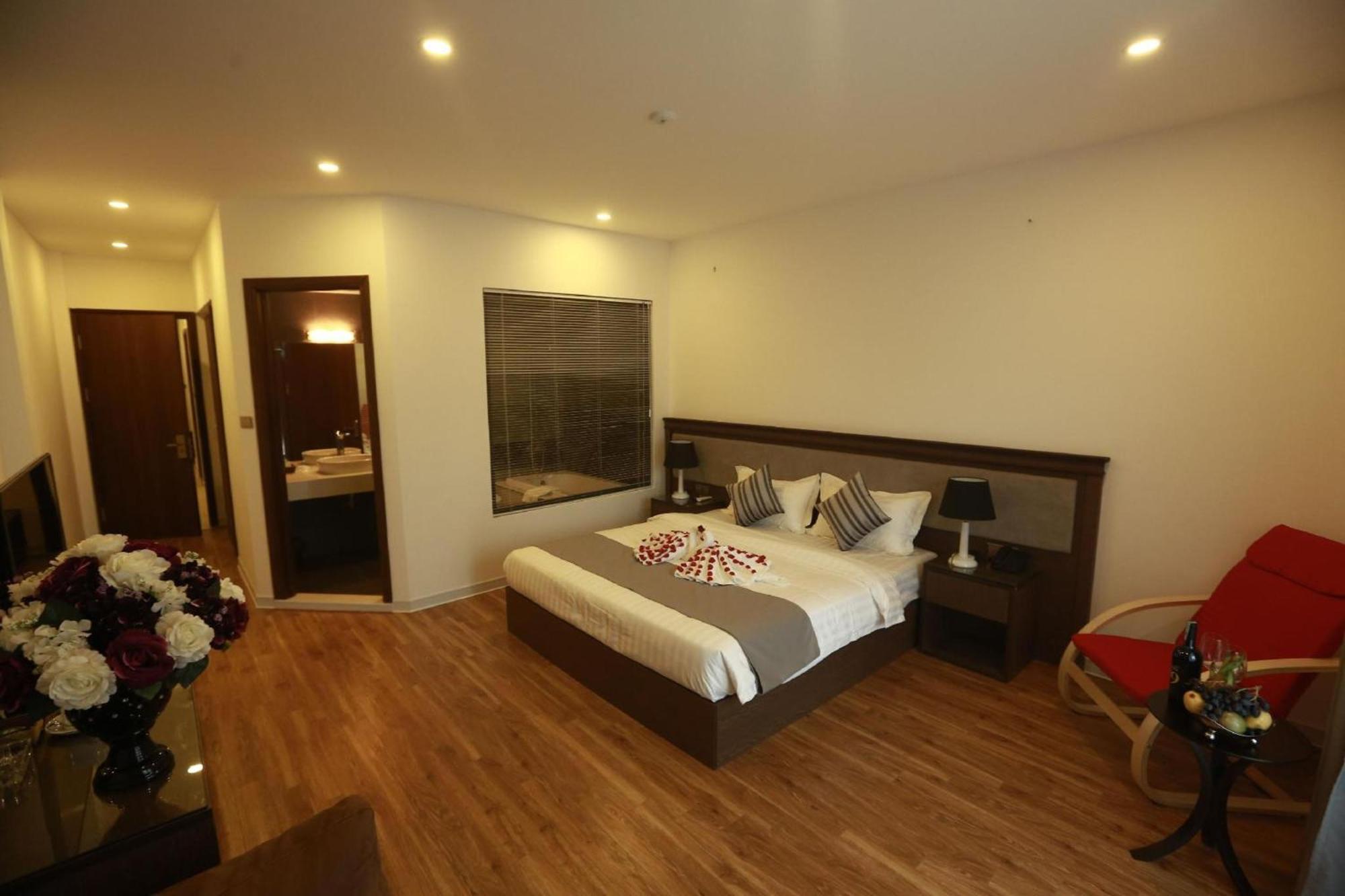 Collection O Le Grand Hanoi Hotel - The Tryst Exterior photo