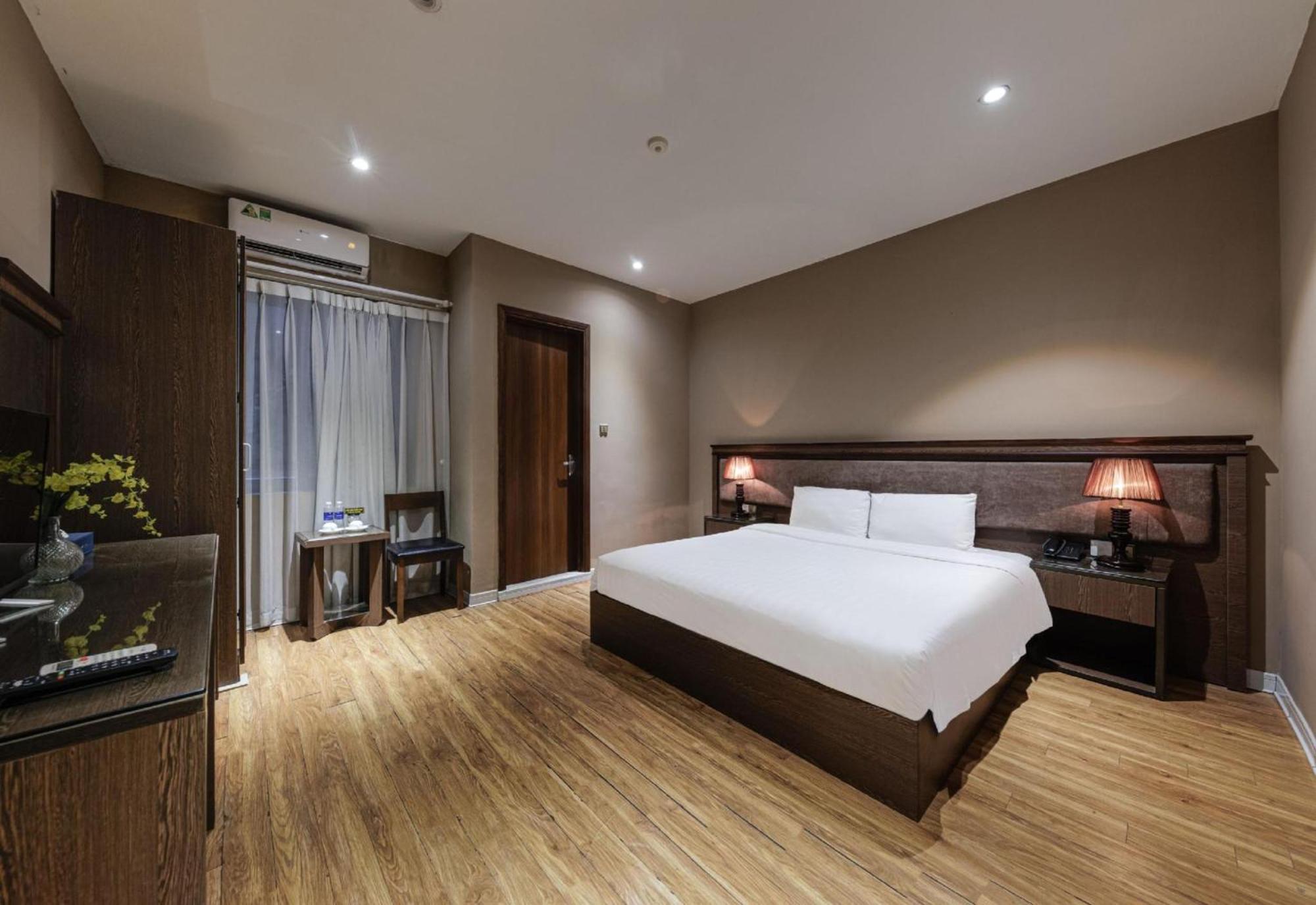 Collection O Le Grand Hanoi Hotel - The Tryst Exterior photo