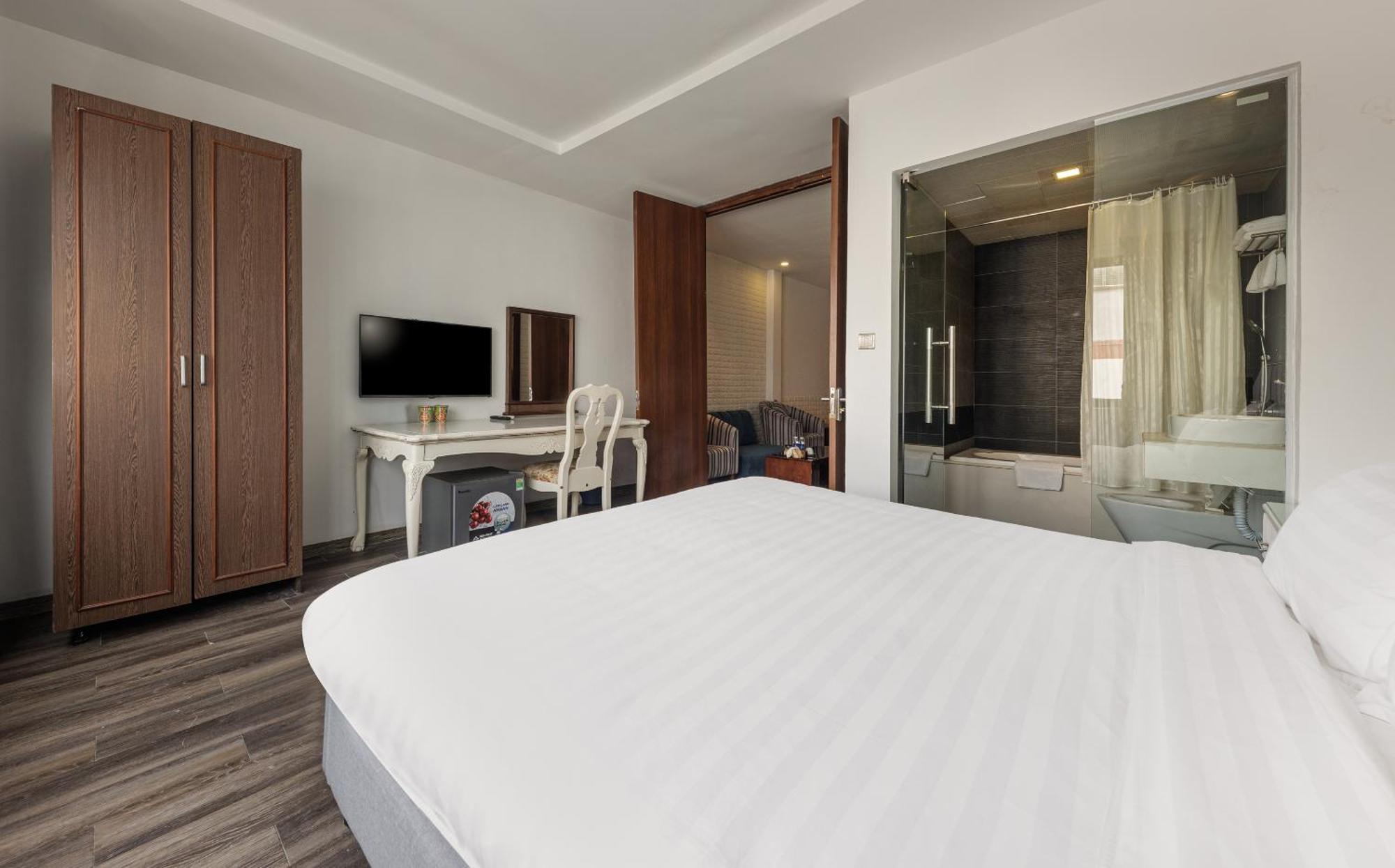 Collection O Le Grand Hanoi Hotel - The Tryst Exterior photo